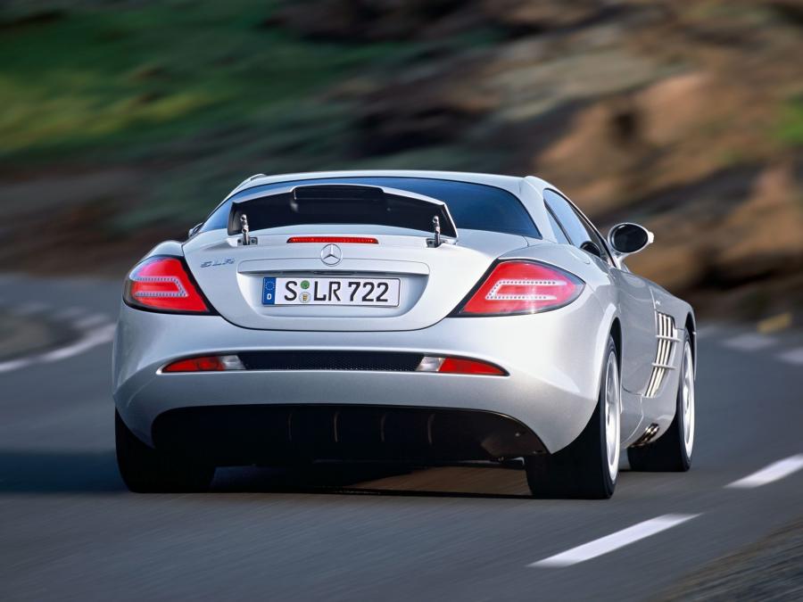  Mercedes-Benz SLR McLaren 2003 года  (фото 306 из 319)